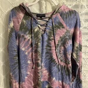 tie-dye hoodie with lace-up details